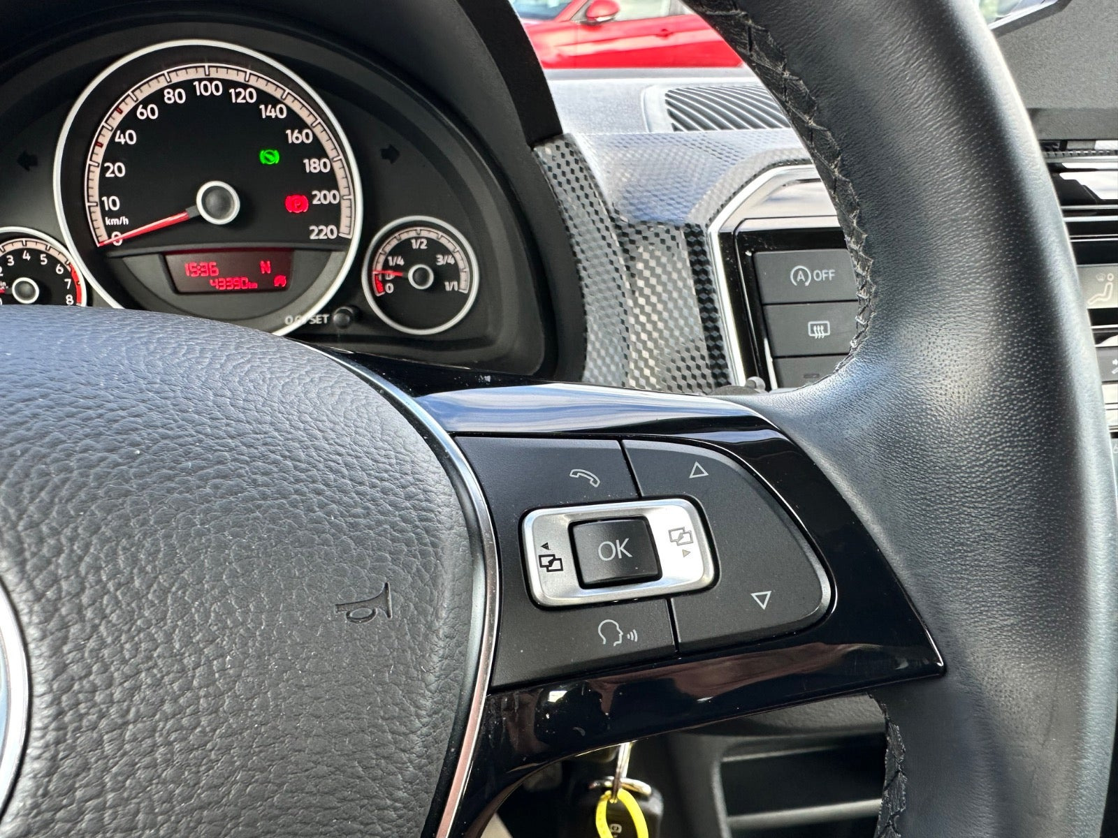Hvid VW UP! fra 2018