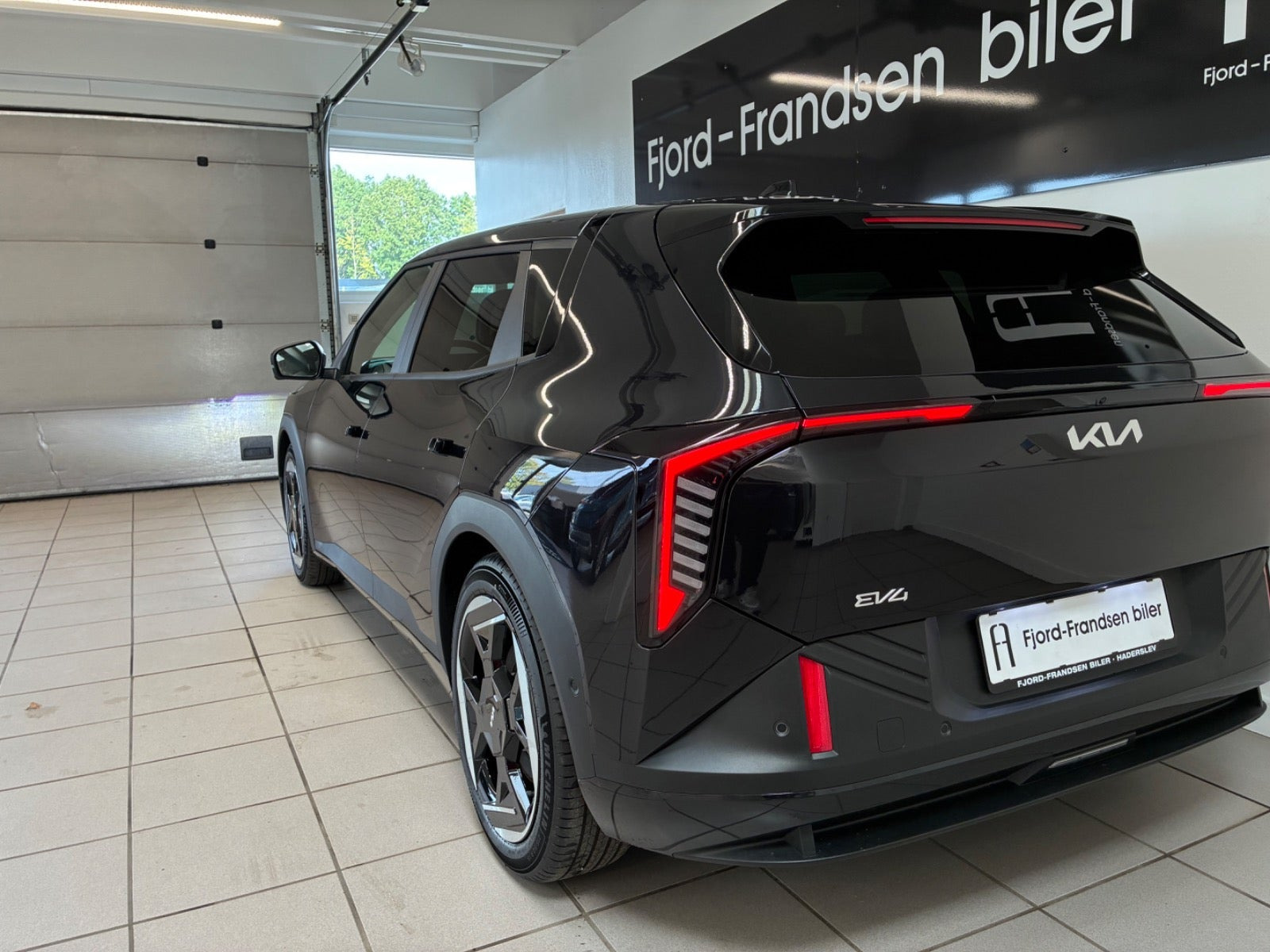 Grå Kia EV4 fra 2026