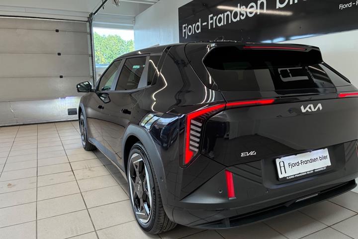 Grå Kia EV4 fra 2026