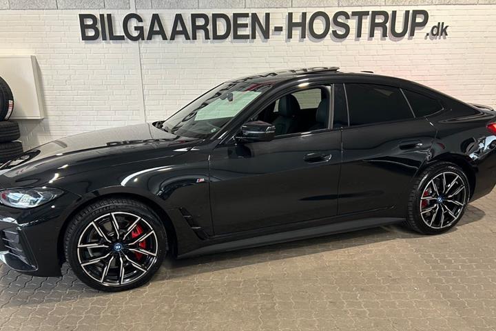Sort BMW i4 fra 2023