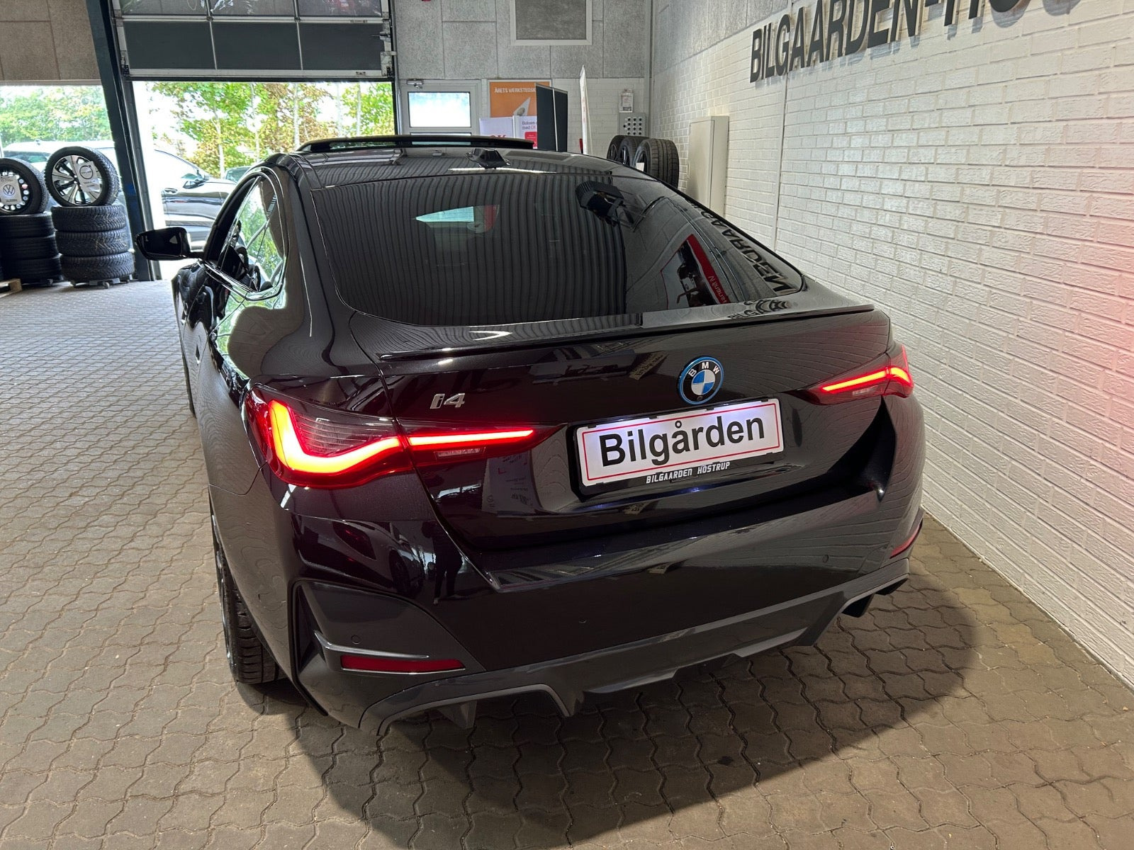 Sort BMW i4 fra 2023