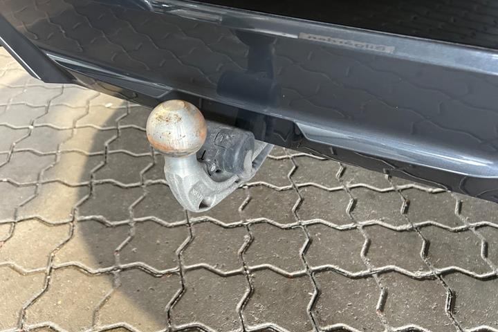 Sort BMW i4 fra 2023