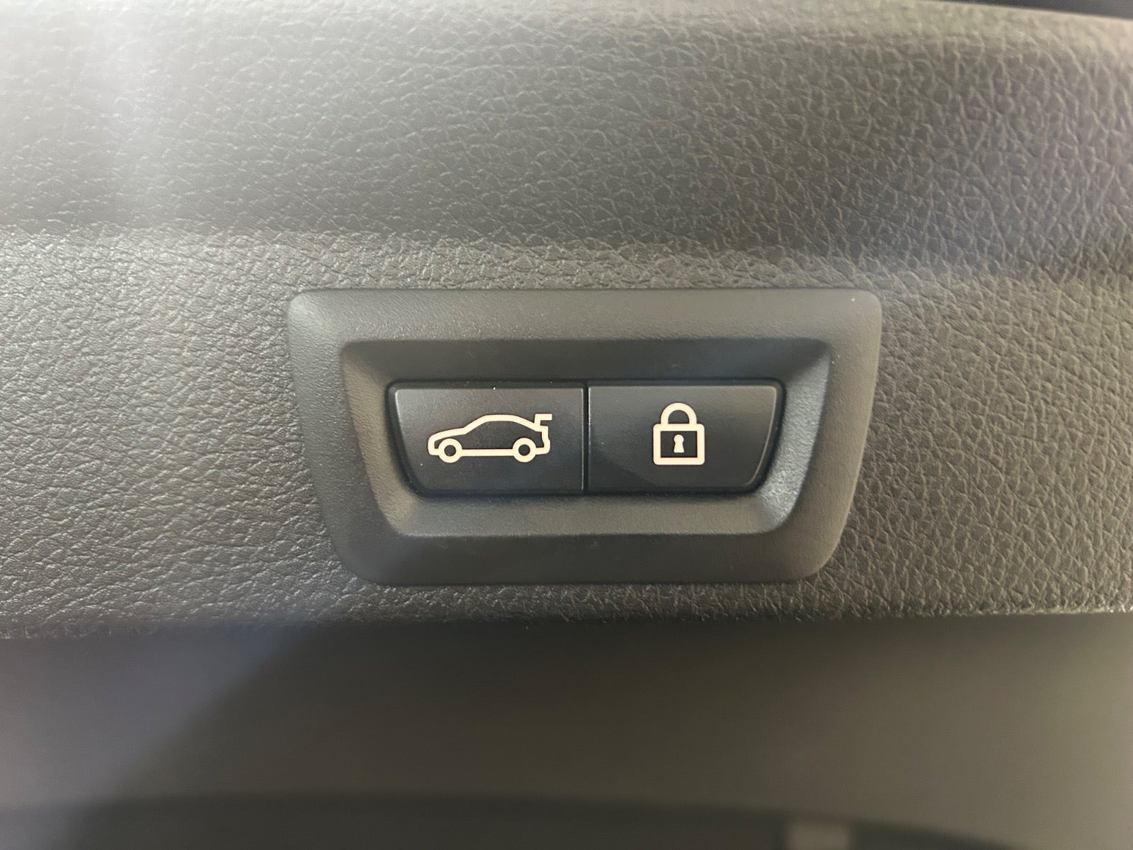 Blå BMW 420d fra 2016