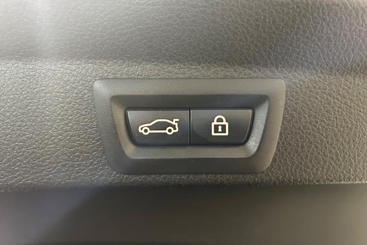 Blå BMW 420d fra 2016