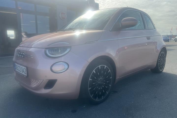 Grå Fiat 500e fra 2020