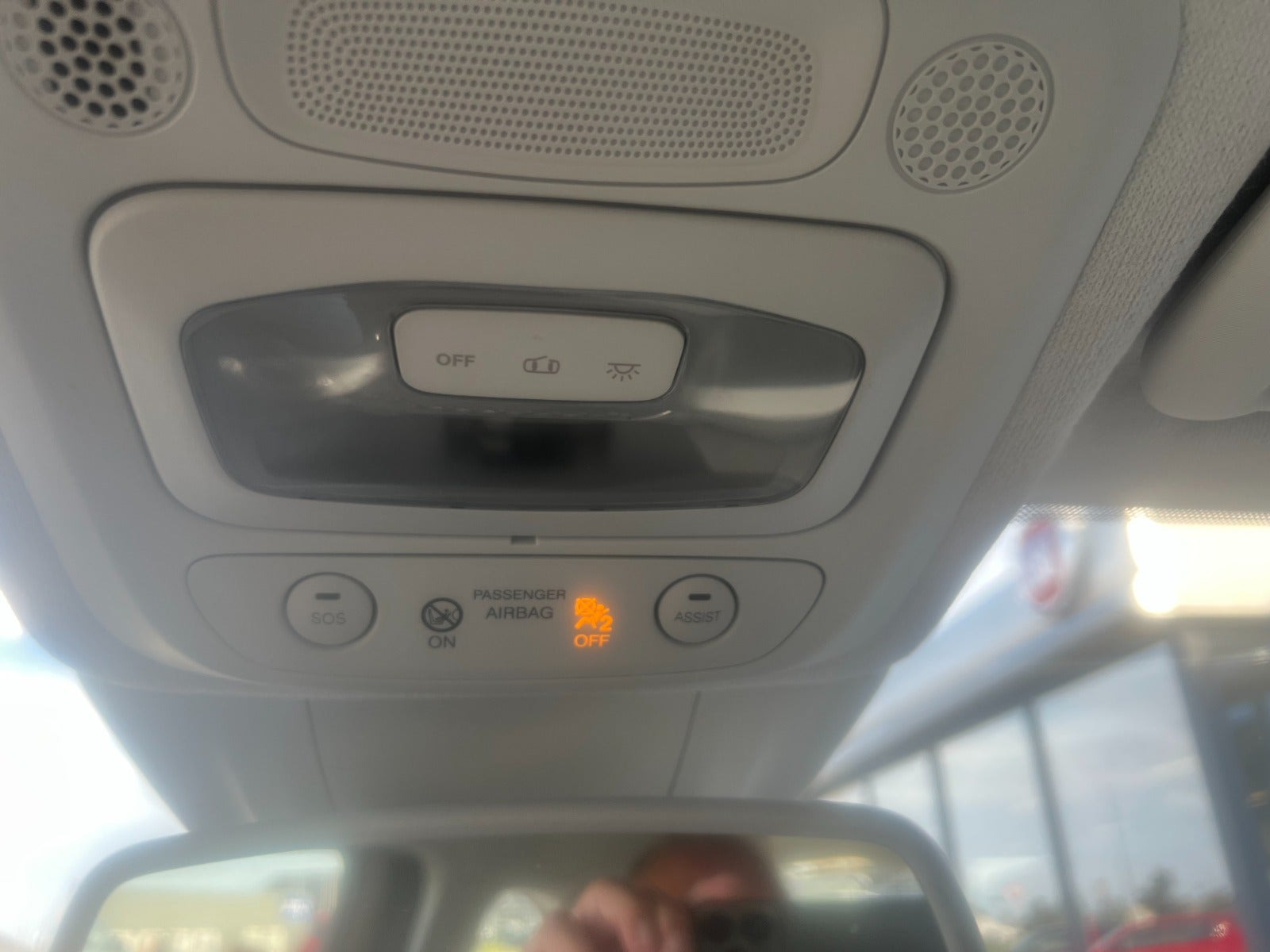 Grå Fiat 500e fra 2020