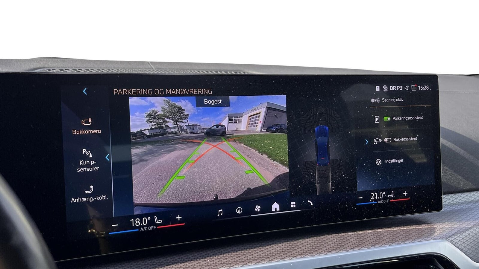 Blå BMW i4 fra 2023