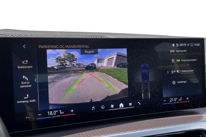 Blå BMW i4 fra 2023