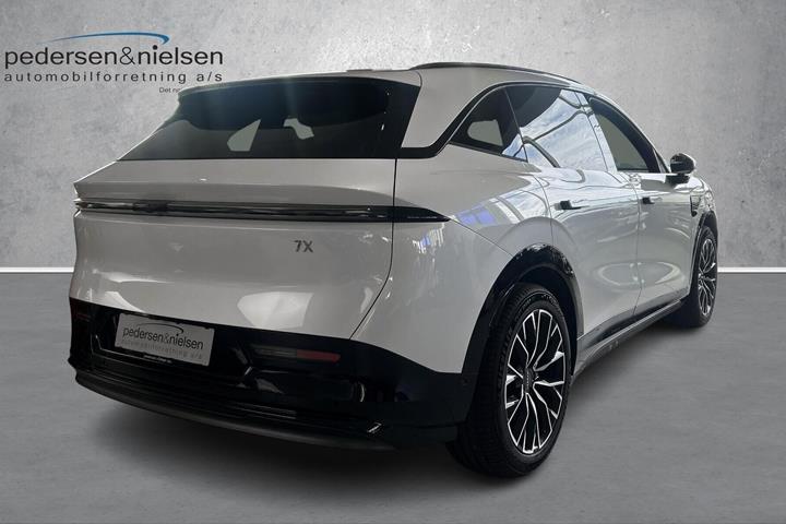 Hvid Zeekr 7X fra 2026