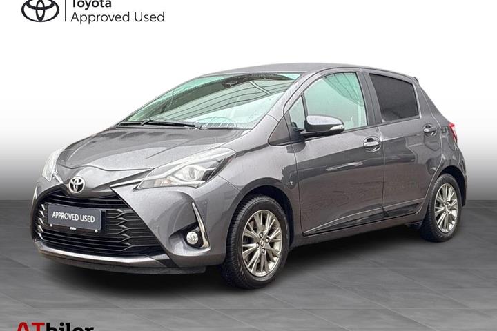 Grå Toyota Yaris fra 2017