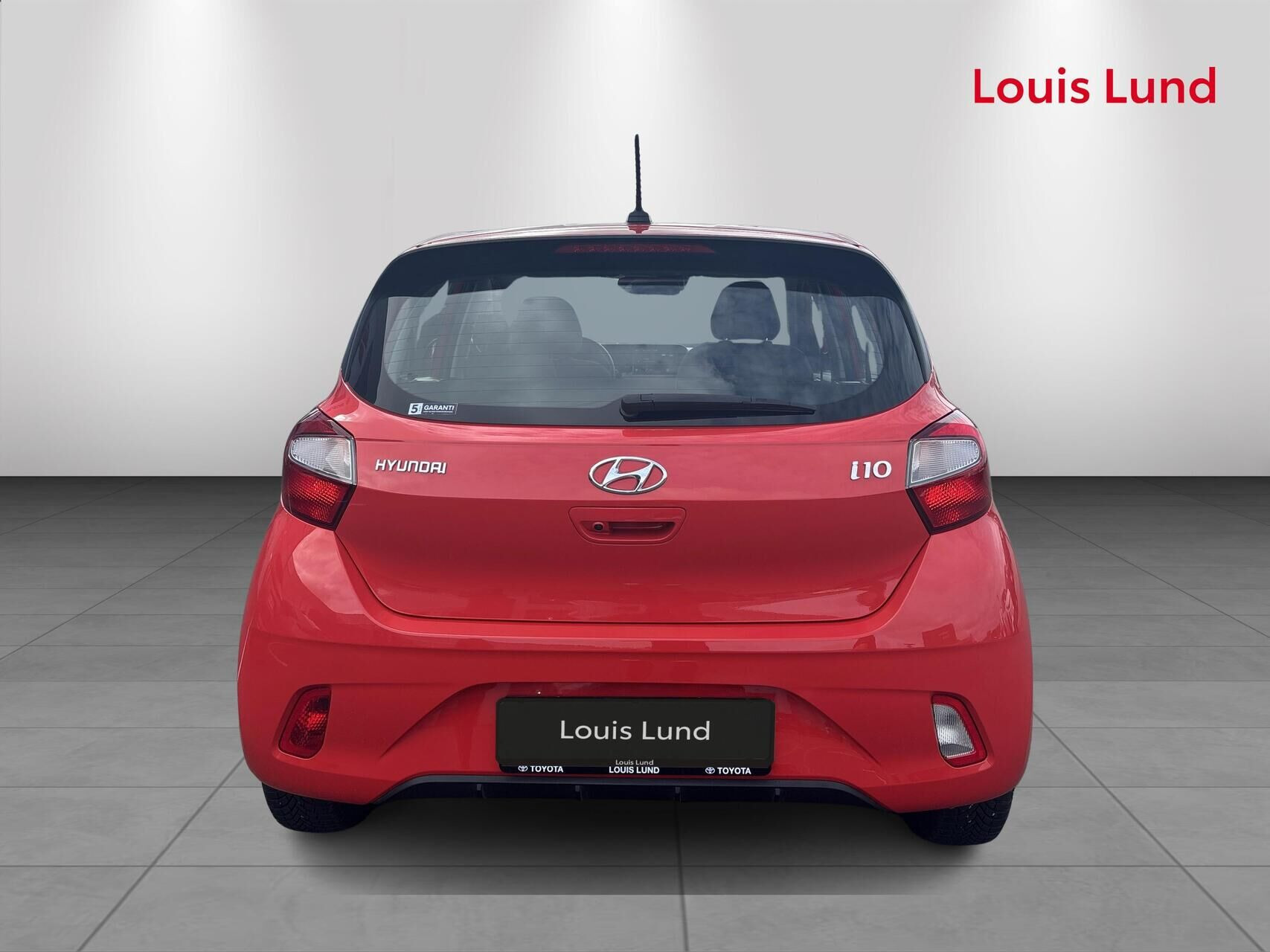 Rød Hyundai i10 fra 2020