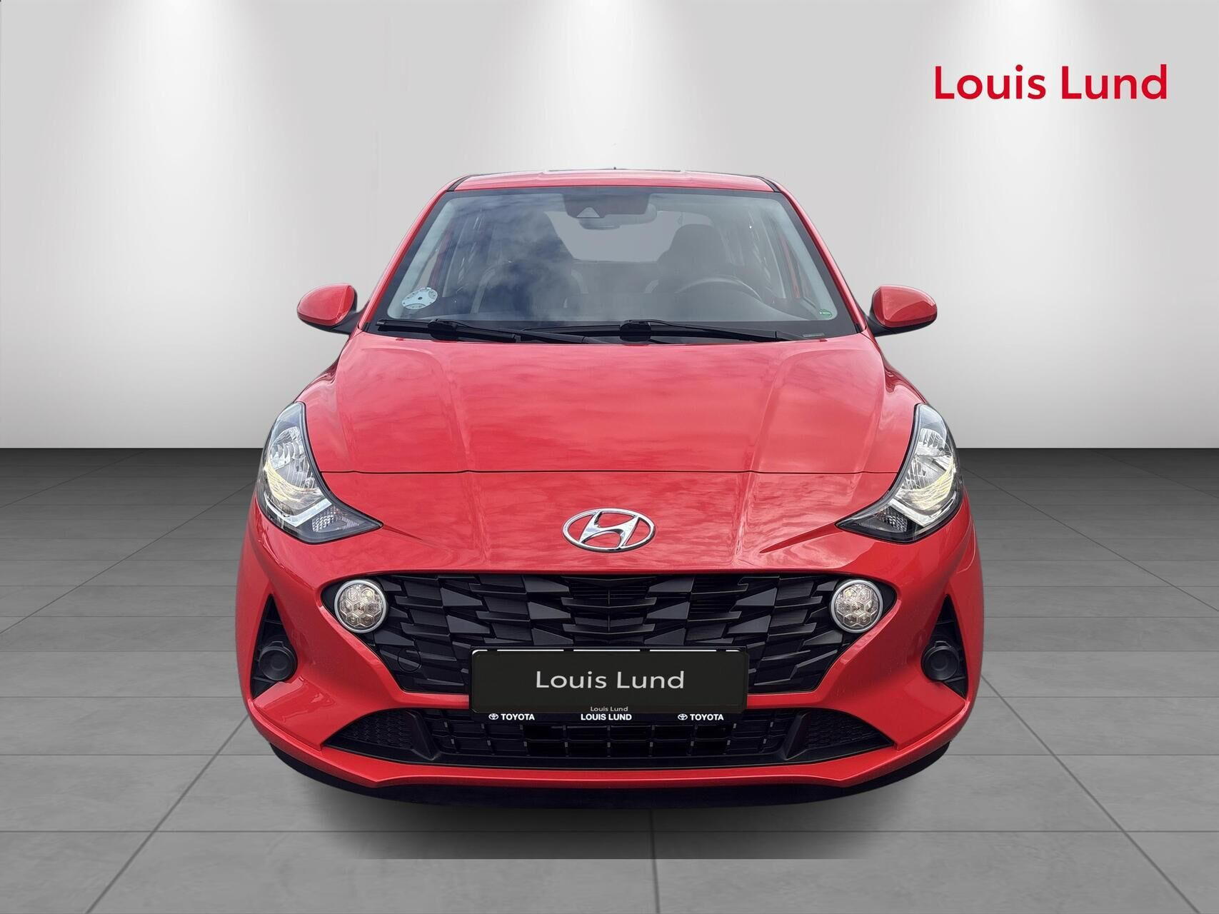Rød Hyundai i10 fra 2020