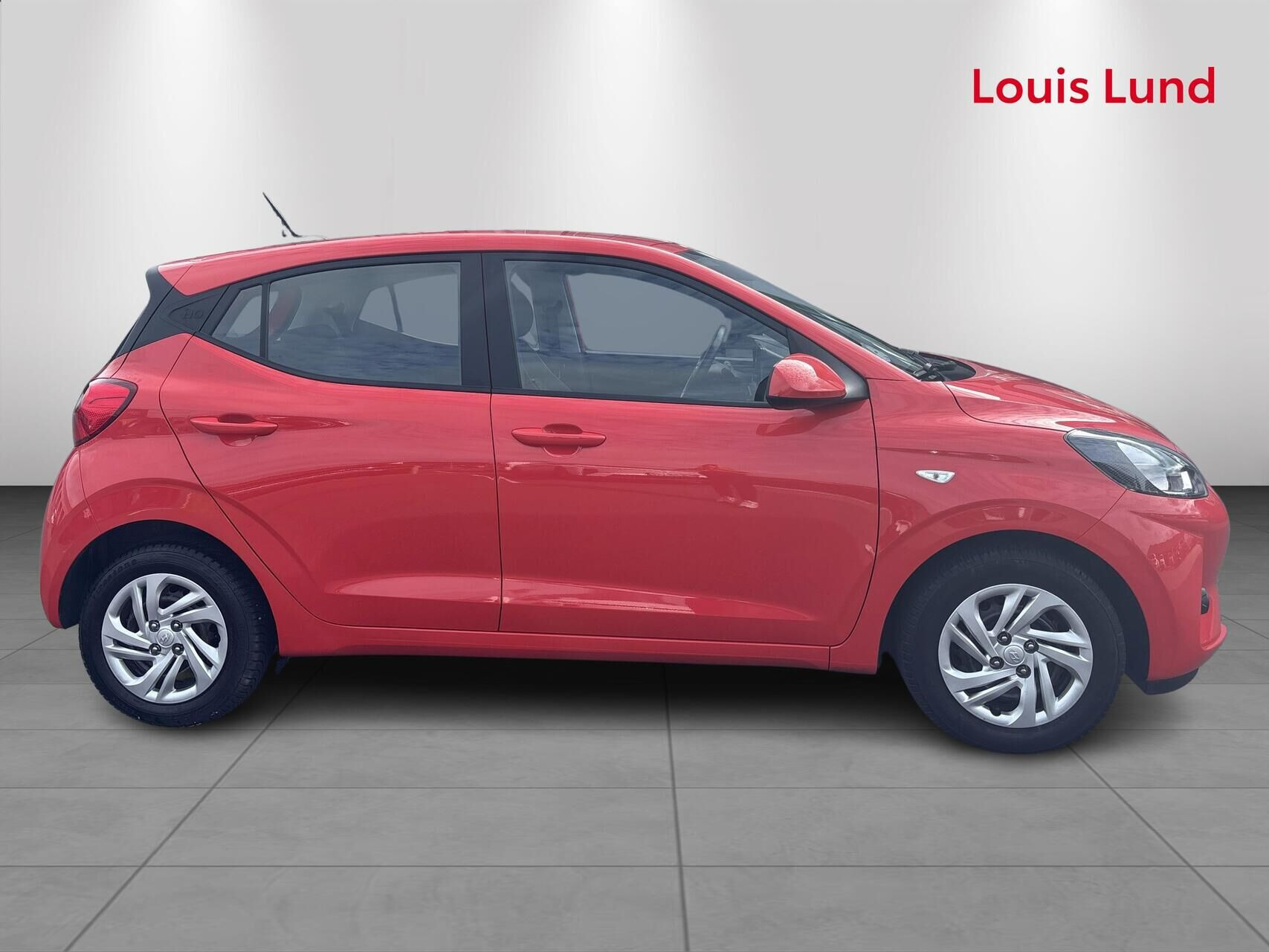 Rød Hyundai i10 fra 2020