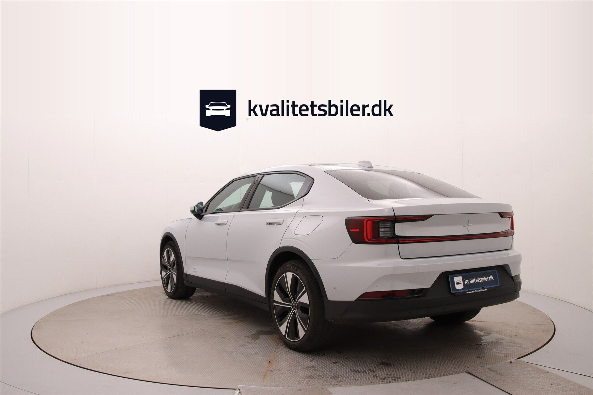 Sølv Polestar 2 fra 2023