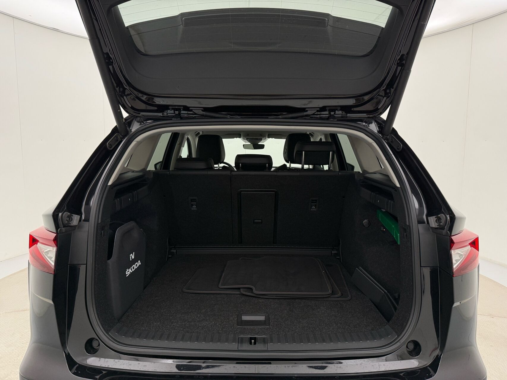Sort Skoda Enyaq fra 2022