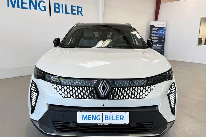 Hvid Renault Scénic fra 2024