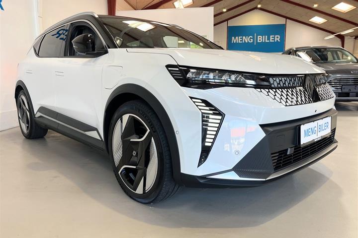 Hvid Renault Scénic fra 2024