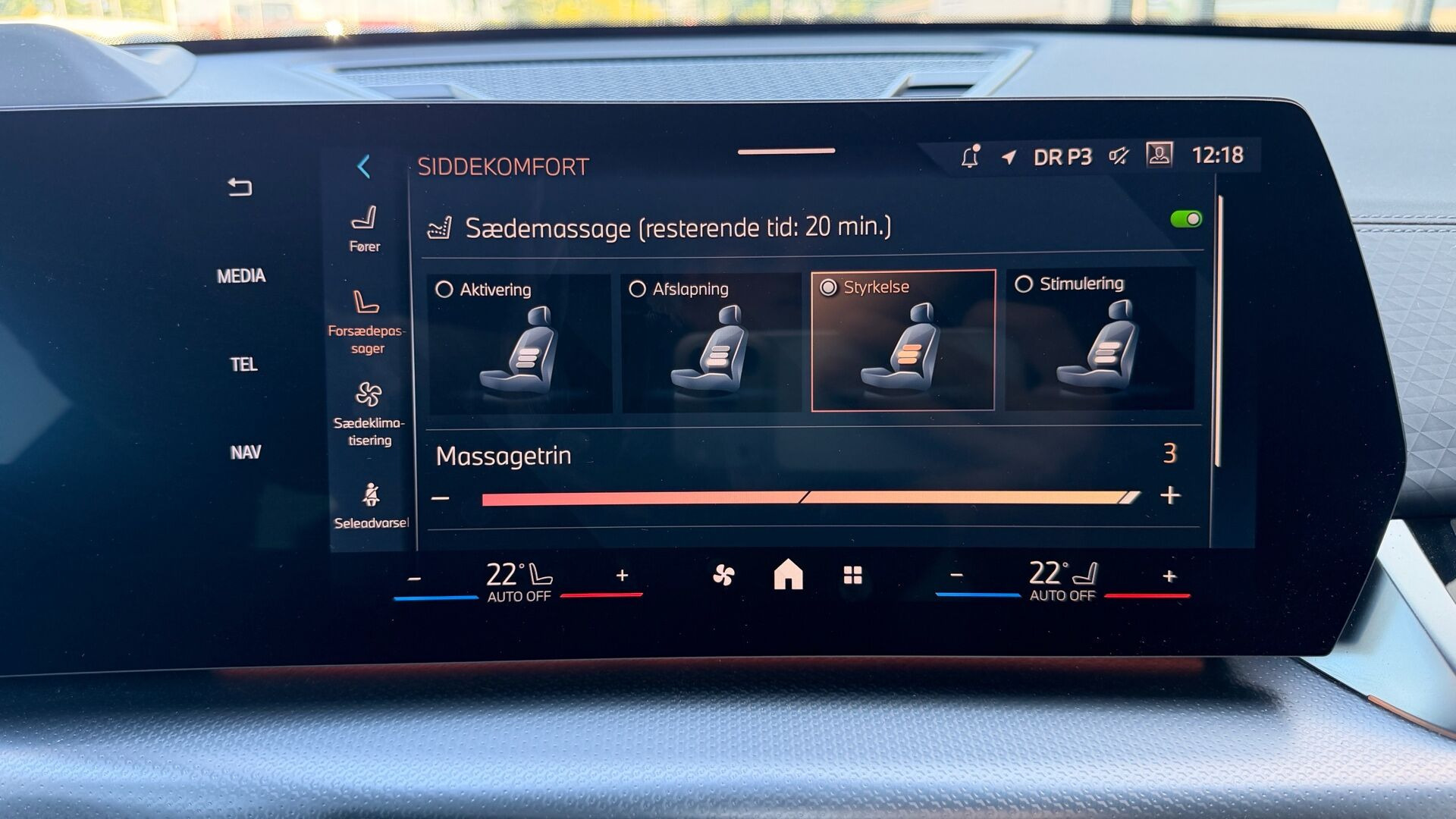 Hvid BMW iX2 fra 2025