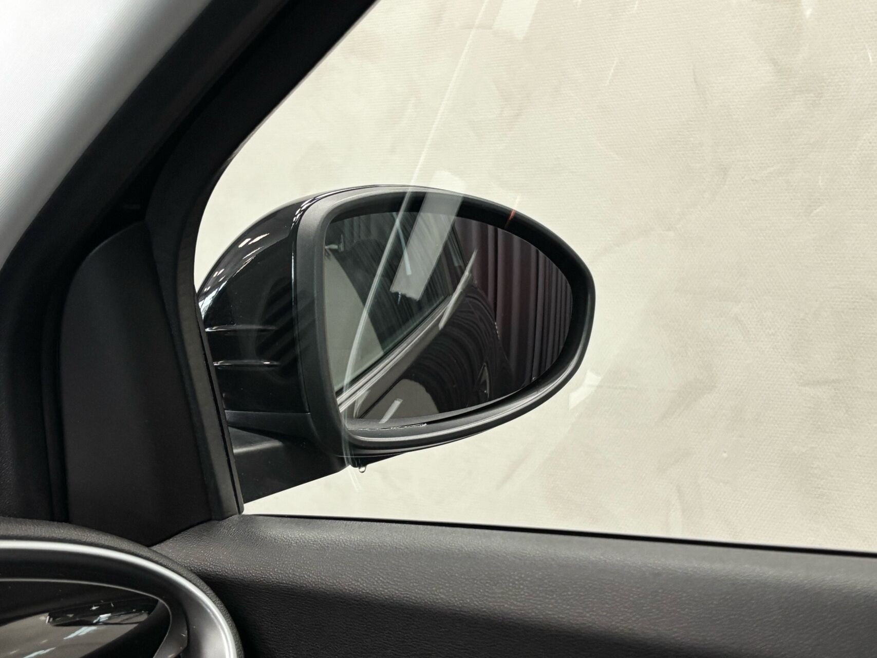 Sort Fiat 500e fra 2023