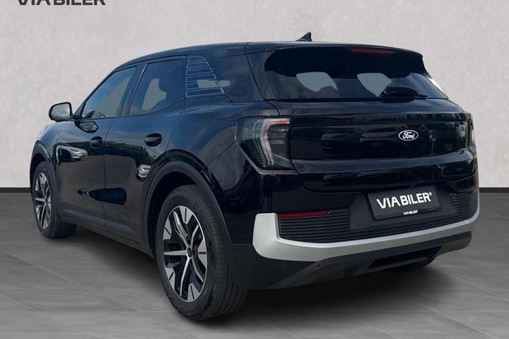Sort Ford Explorer fra 2025