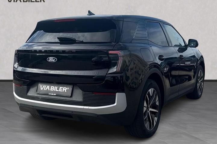 Sort Ford Explorer fra 2025