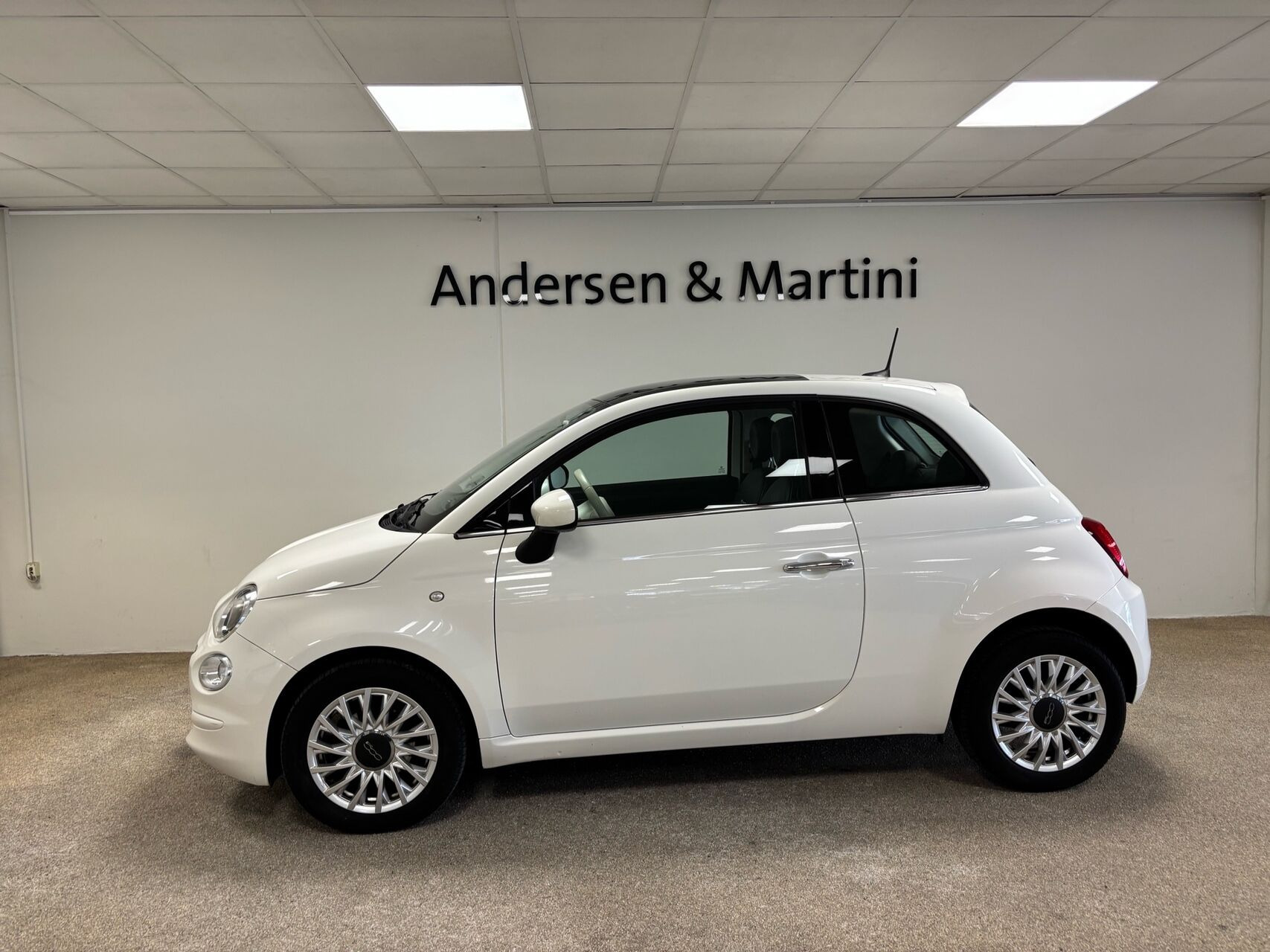 Hvid Fiat 500 fra 2020