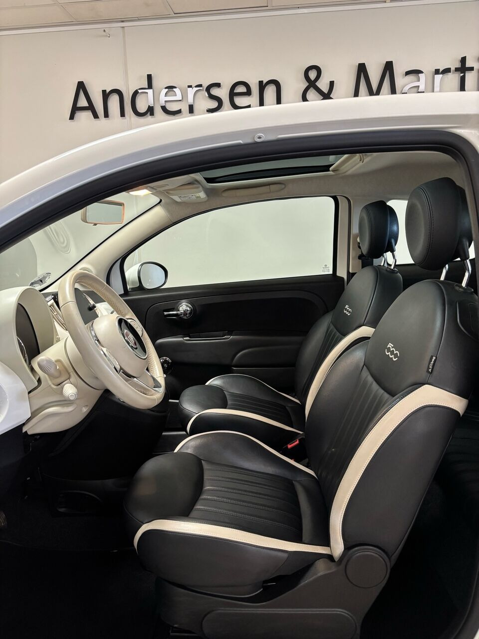 Hvid Fiat 500 fra 2020