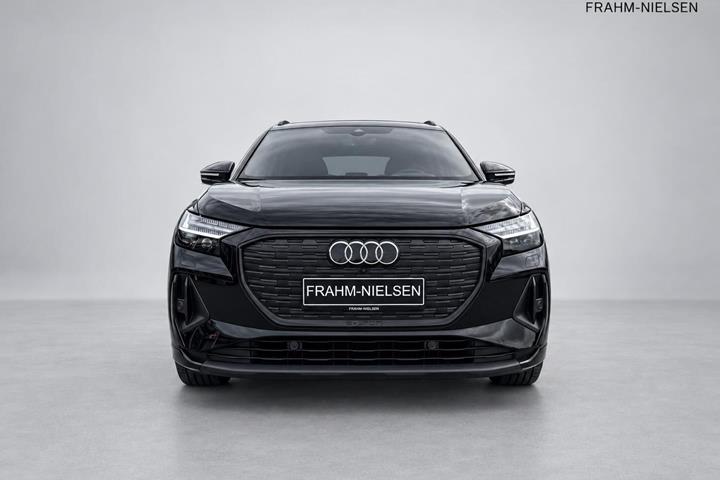 Sort Audi Q4 fra 2024