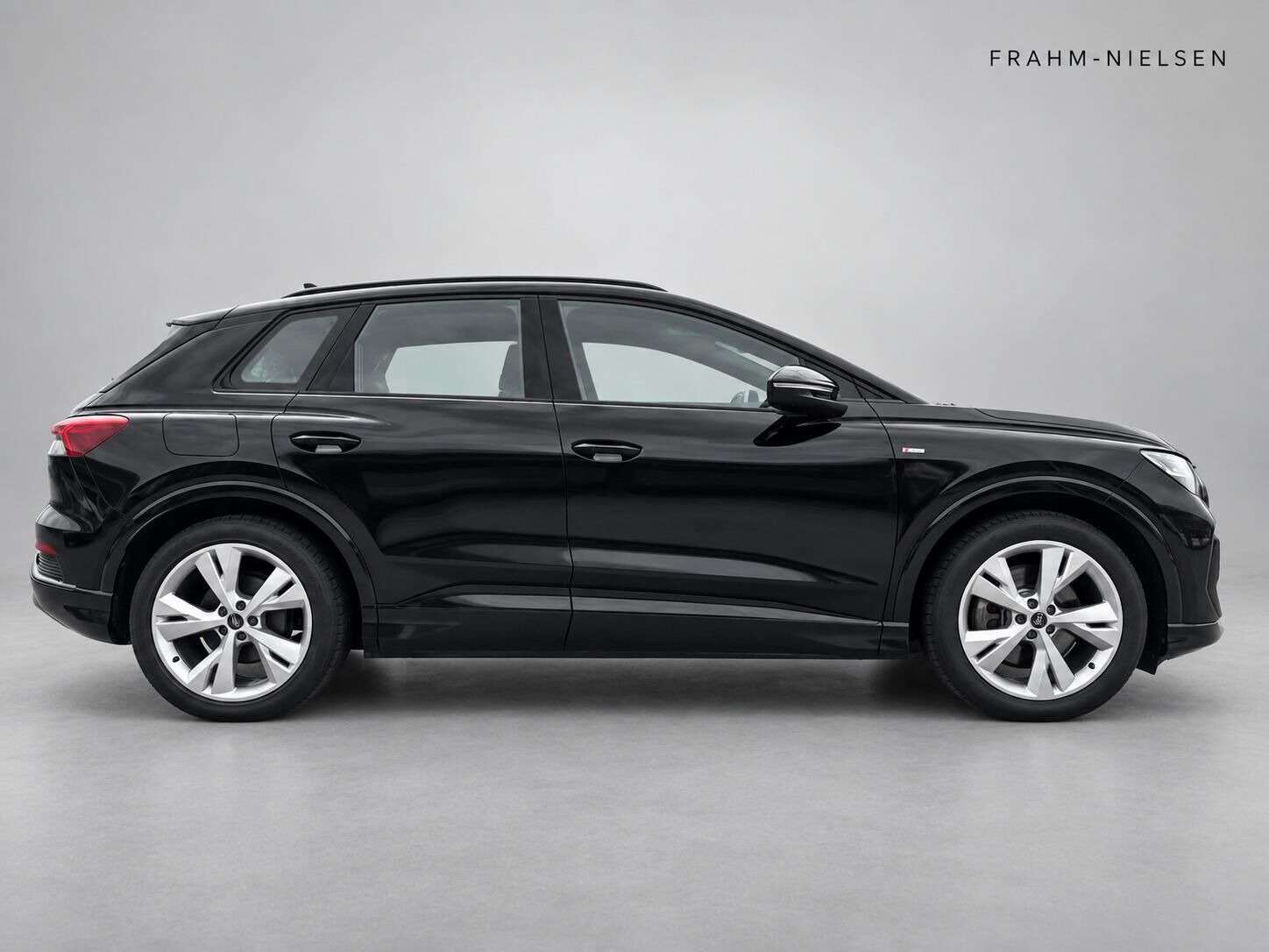 Sort Audi Q4 fra 2024