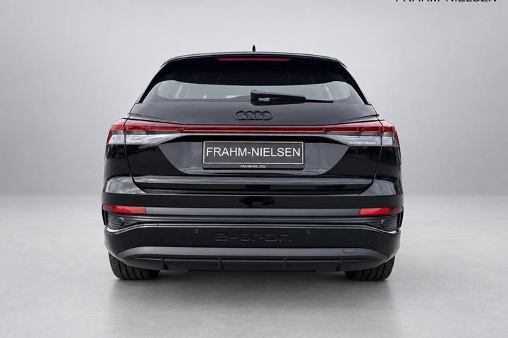 Sort Audi Q4 fra 2024