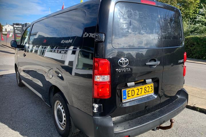 Sort Toyota ProAce fra 2019