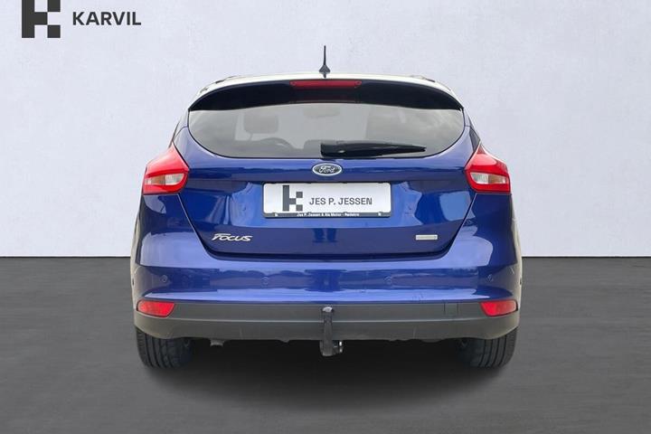 Blå Ford Focus fra 2017