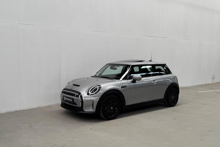 Sølv Mini Cooper SE fra 2023