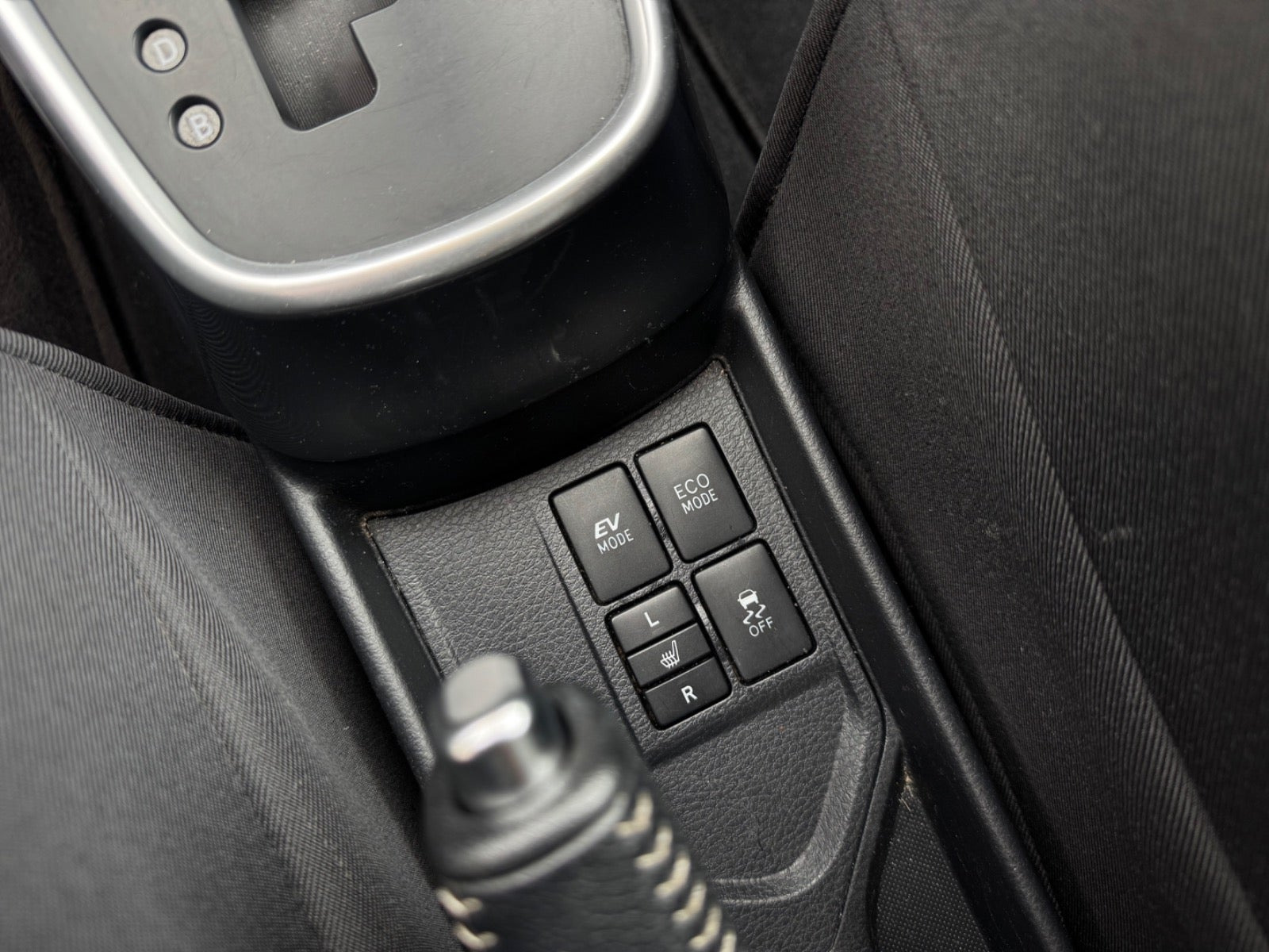 Sort Toyota Yaris fra 2015