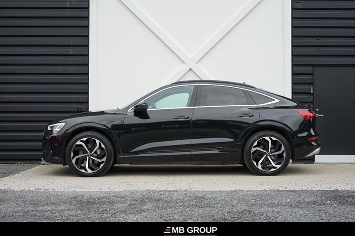 undefined Audi e-tron fra 2021