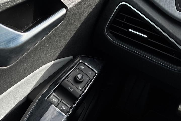 Grå VW ID.3 fra 2023