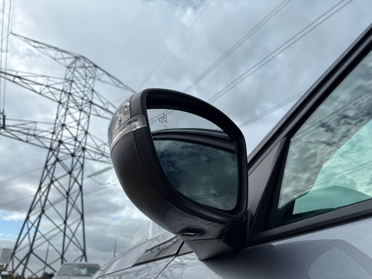 Grå Opel Mokka-e fra 2025