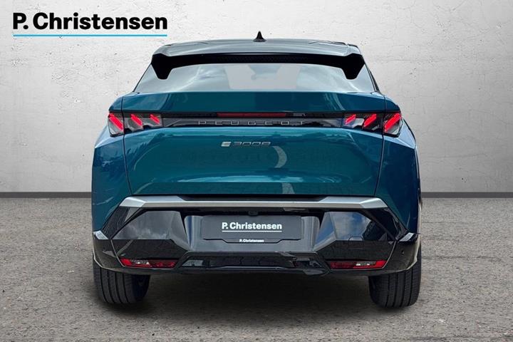 Blå Peugeot e-3008 fra 2025