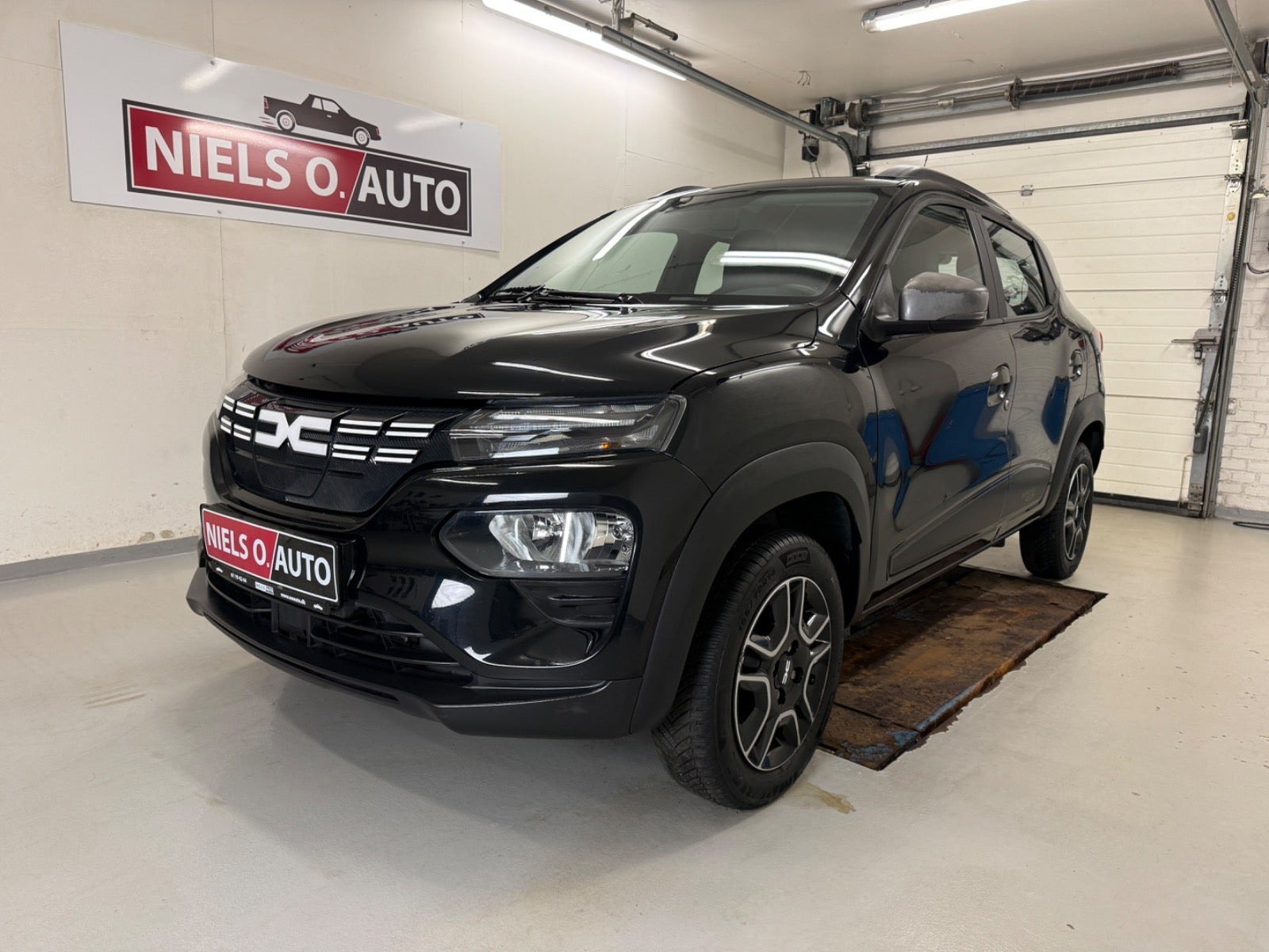 Sort Dacia Spring fra 2023