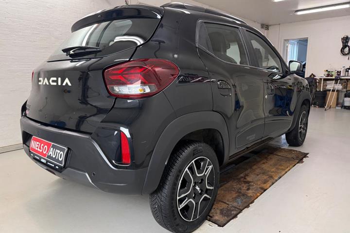 Sort Dacia Spring fra 2023