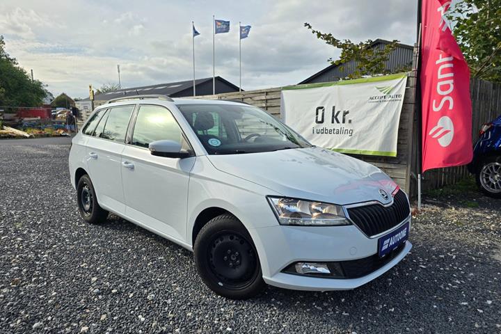 Hvid Skoda Fabia fra 2019 set udefra
