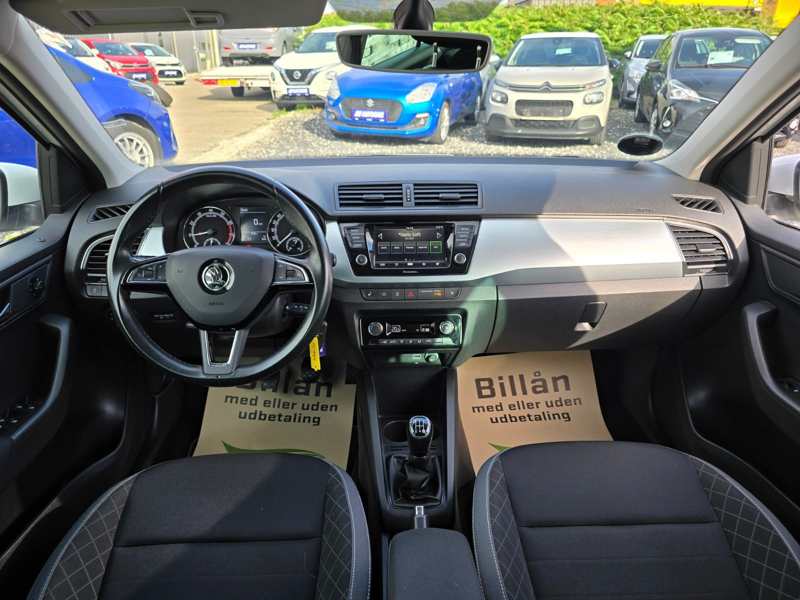 Hvid Skoda Fabia fra 2019