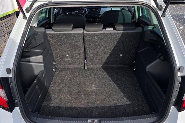 Hvid Skoda Fabia fra 2019