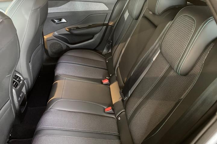 Sort Peugeot 308 fra 2022