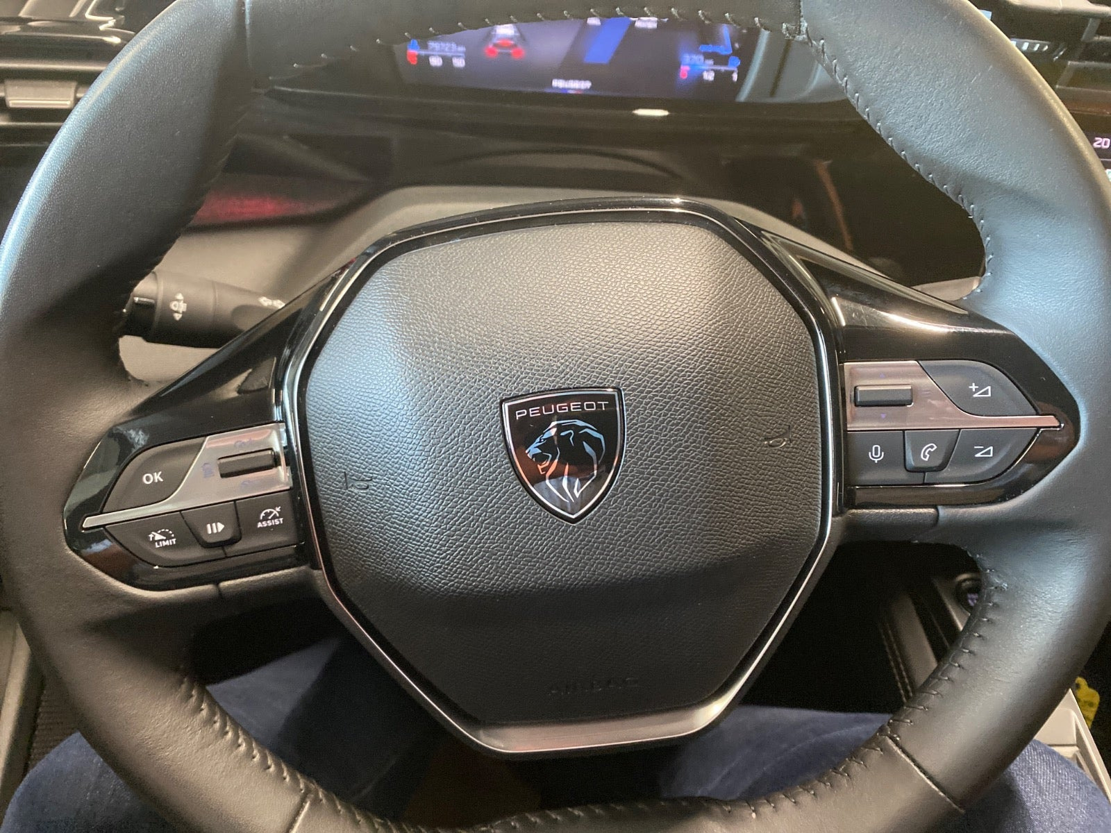 Sort Peugeot 308 fra 2022