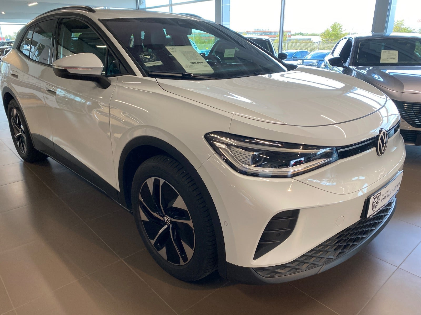 Hvid VW ID.4 fra 2025