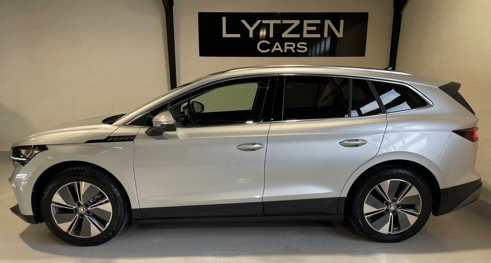 Sølv Skoda Enyaq fra 2025