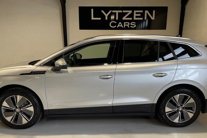 Sølv Skoda Enyaq fra 2025