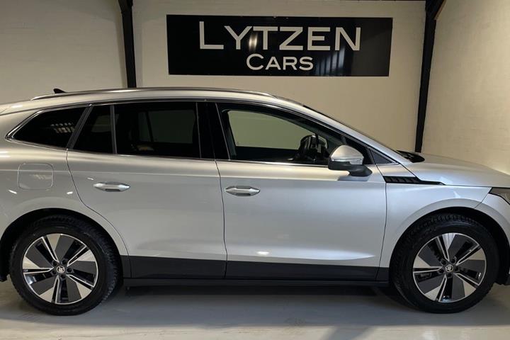 Sølv Skoda Enyaq fra 2025