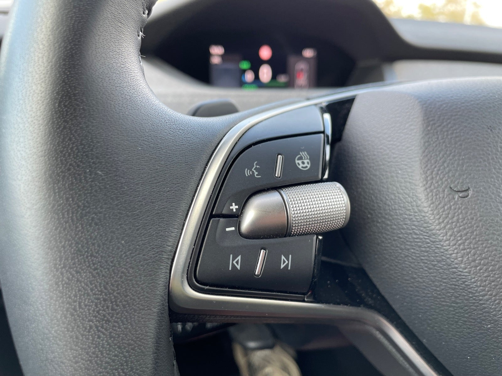 Sølv Skoda Enyaq fra 2025